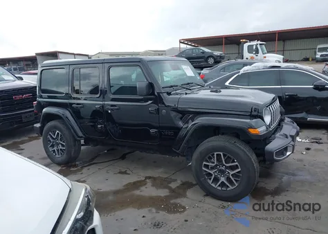 2025 Jeep Wrangler 4-Door Sahara 4X4 z USA, uszkodzony, nr VIN 1C4PJXEN4SW573900
